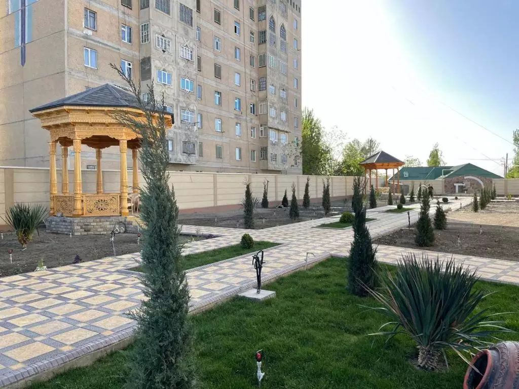 Panjakent Plaza